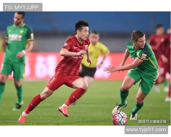 成都足球队在赛季中的节奏变化与战术调整分析 成都足球队在赛季中的节奏变化与战术调整分析